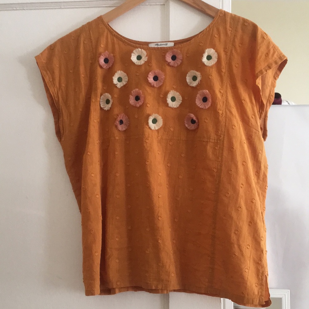 Madewell mustard cotton top with flower details 🌸